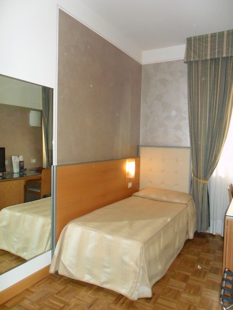 Hotel Riviera 21/55