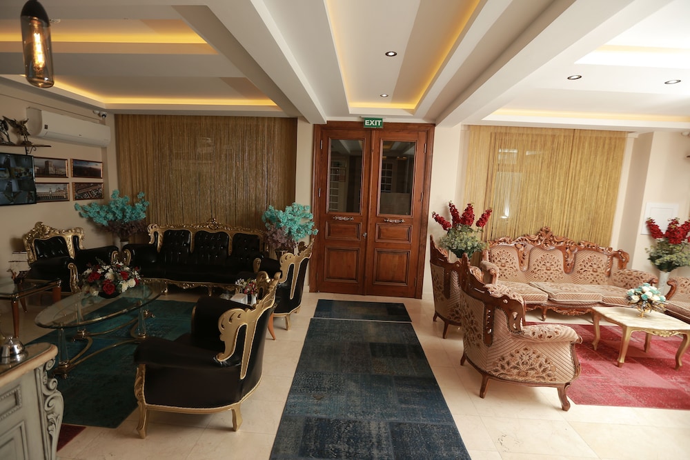 Constantinopolis Hotel 34/48
