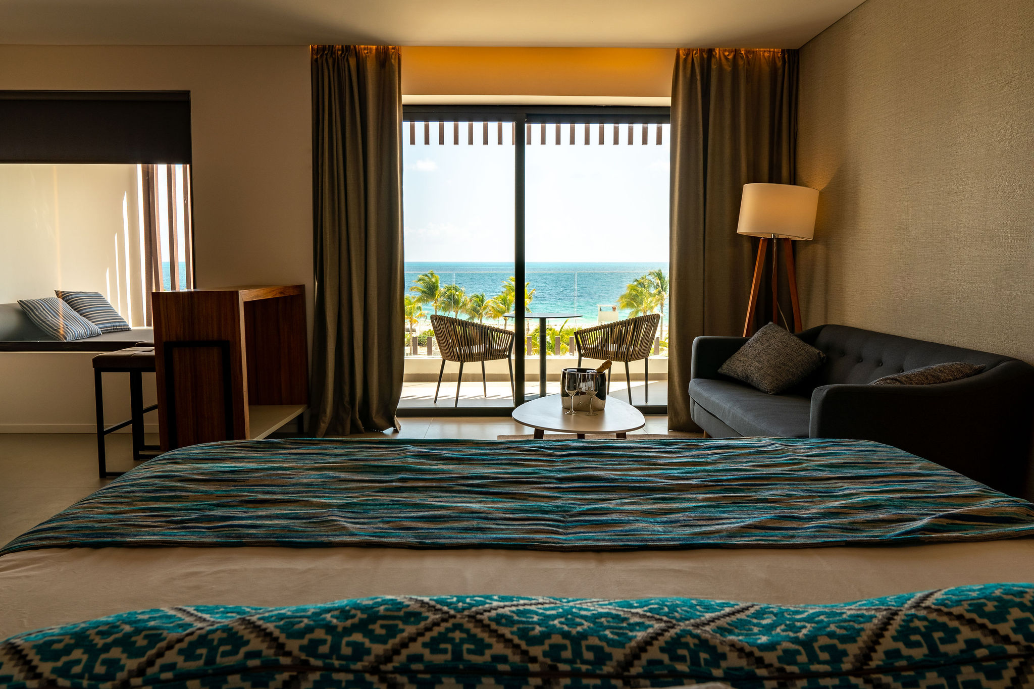 Club, Ocean Front, Outdoor Jetted Tub