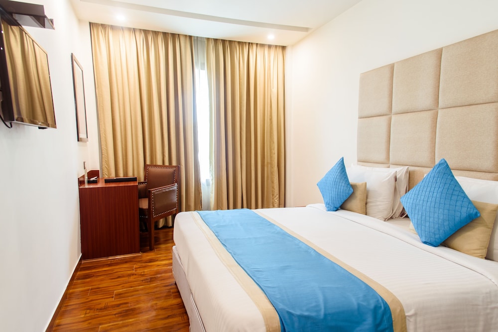 Ascent Biz Hotel 12/44