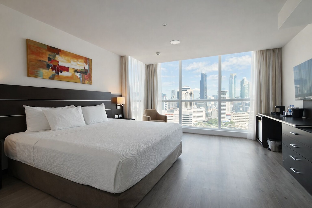PREMIUM, STUDIO, SUITE, KING BED