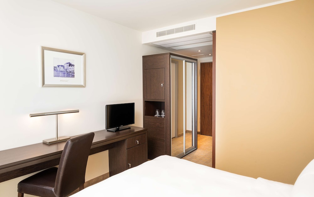 ROOM, DOUBLE BED, COURTYARD VIEW