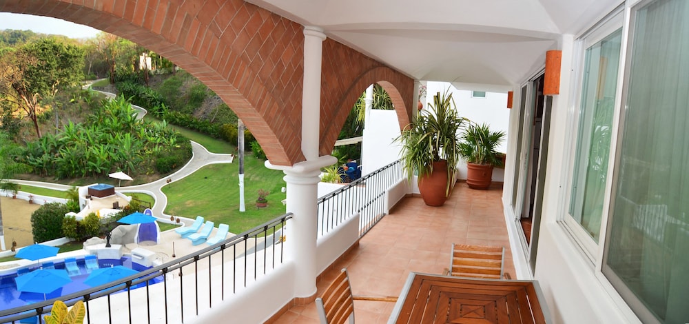 Pacifica Resort Ixtapa 21/72