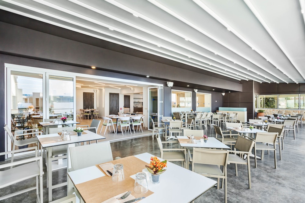 Kriopigi Hotel 89/104