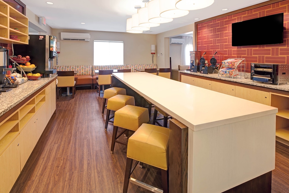 MainStay Suites Denver Tech Center 22/26