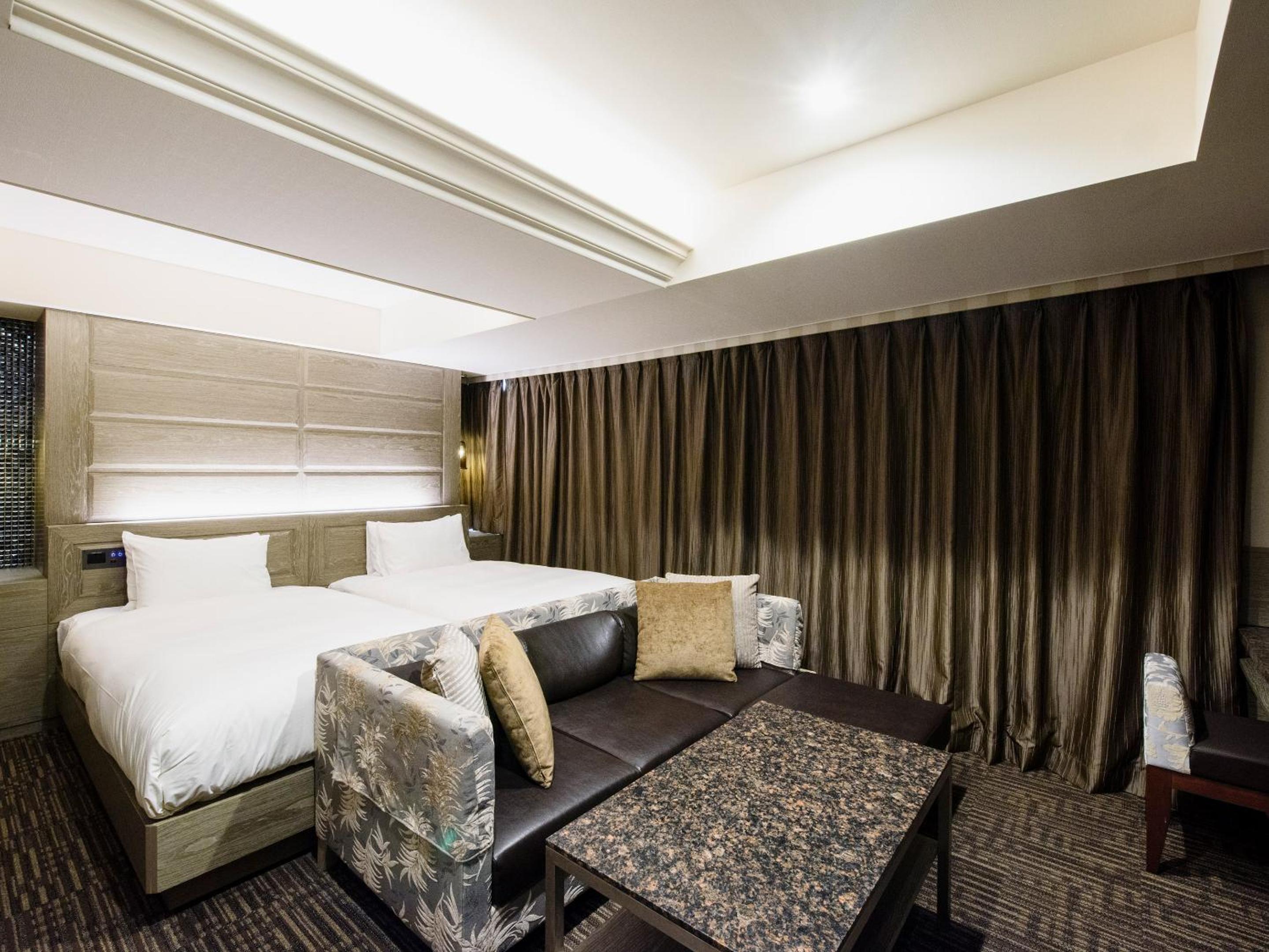 Semi Room, Deluxe, 2 Semi Double Beds, Smoking