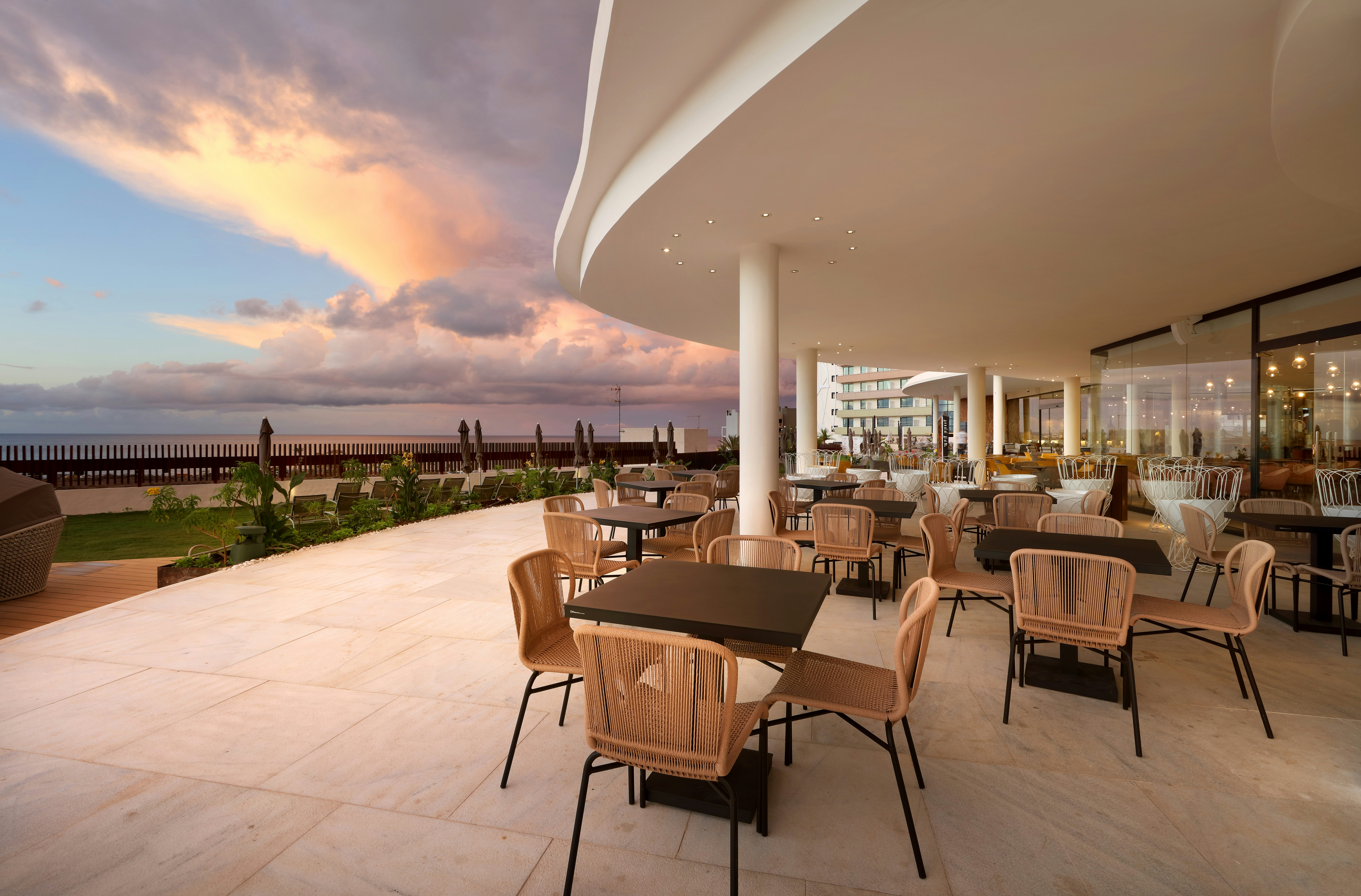 Hard Rock Hotel Tenerife 56/82