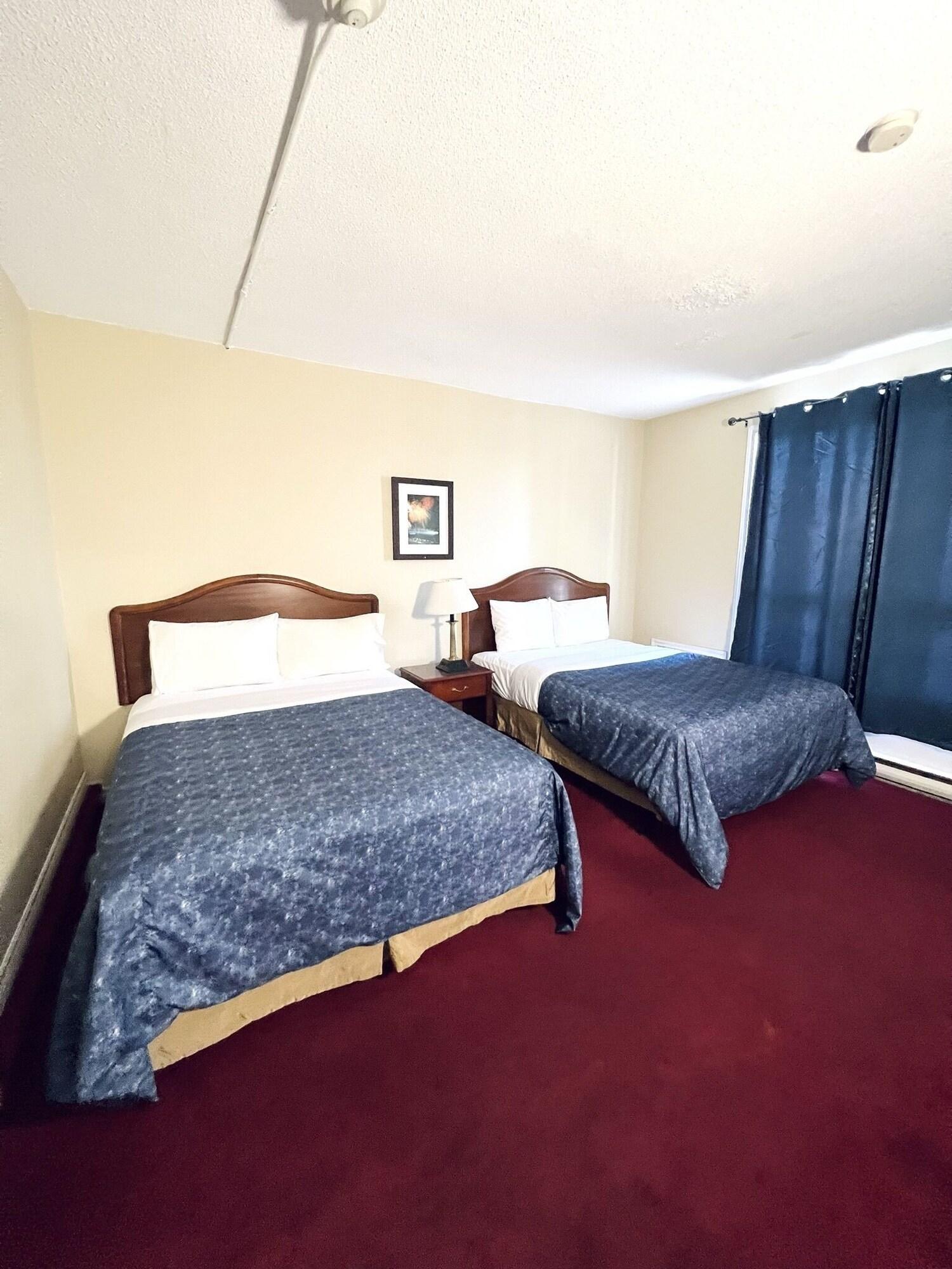 Family, Multiple Beds