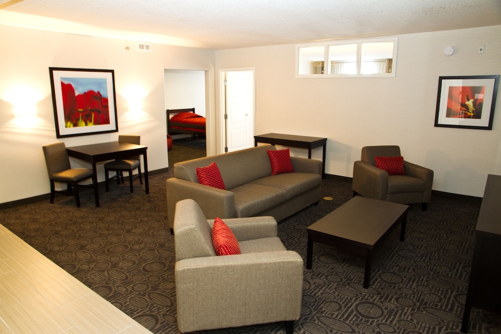 Holiday Inn Red Deer South 43/76