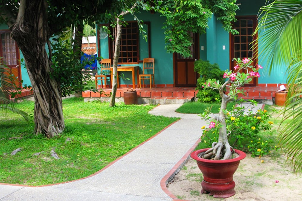 Hiep Hoa Resort 18/40
