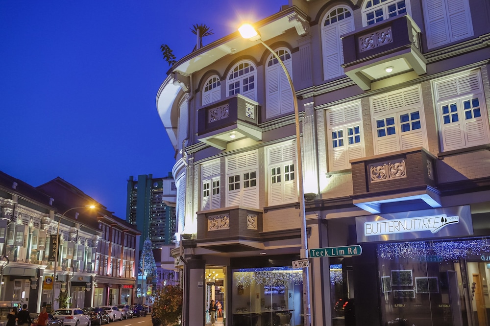 Butternut Tree Hotel (ex. Park 22 Hotel Chinatown) 1/23