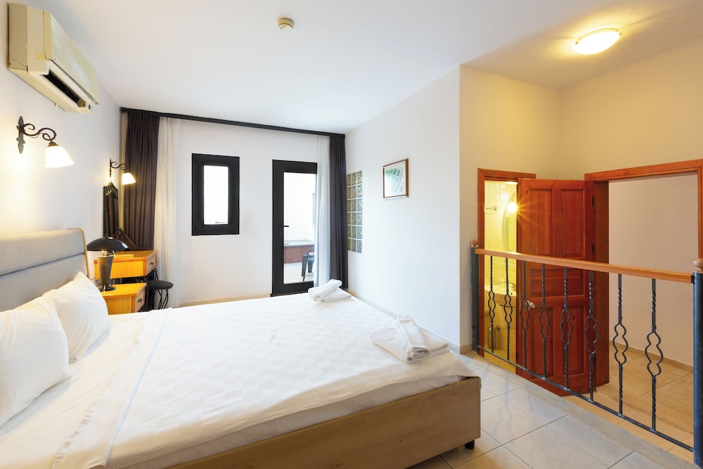 KULUBE HOTEL 11/50