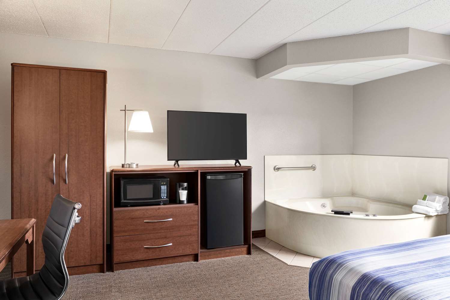 Americinn By Wyndham Sauk Centre 63/73