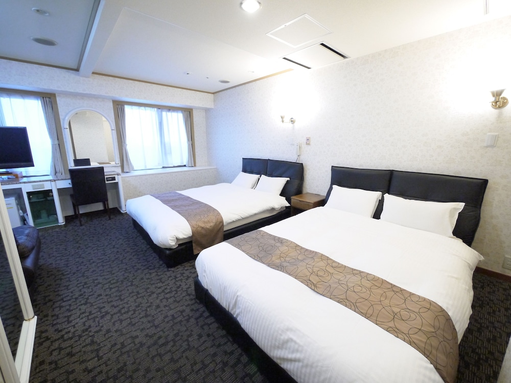 U Community Hotel 10/50