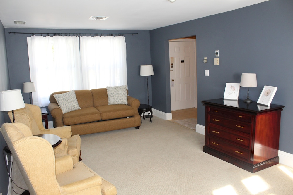 Westover Inn 53/69