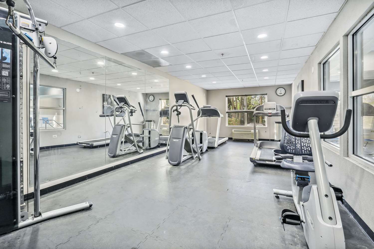 Country Inn & Suites By Radisson Chicago O'hare South Il 17/36