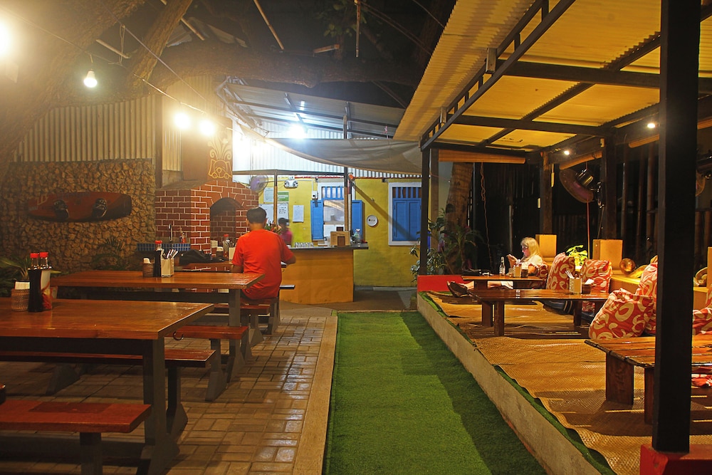 The Lazy Dog Bed And Breakfast 46/60