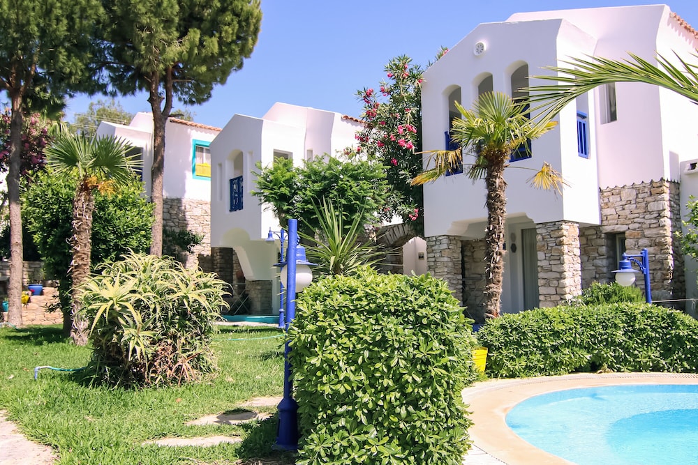 Marphe Hotel Suite and Villas 34/51