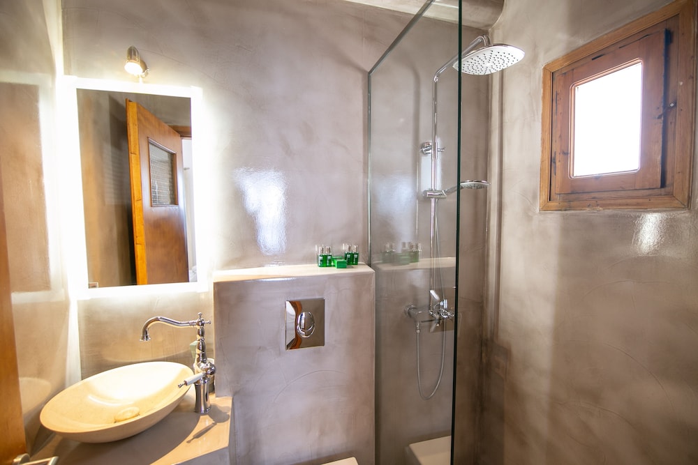 Stelios Rooms 58/59