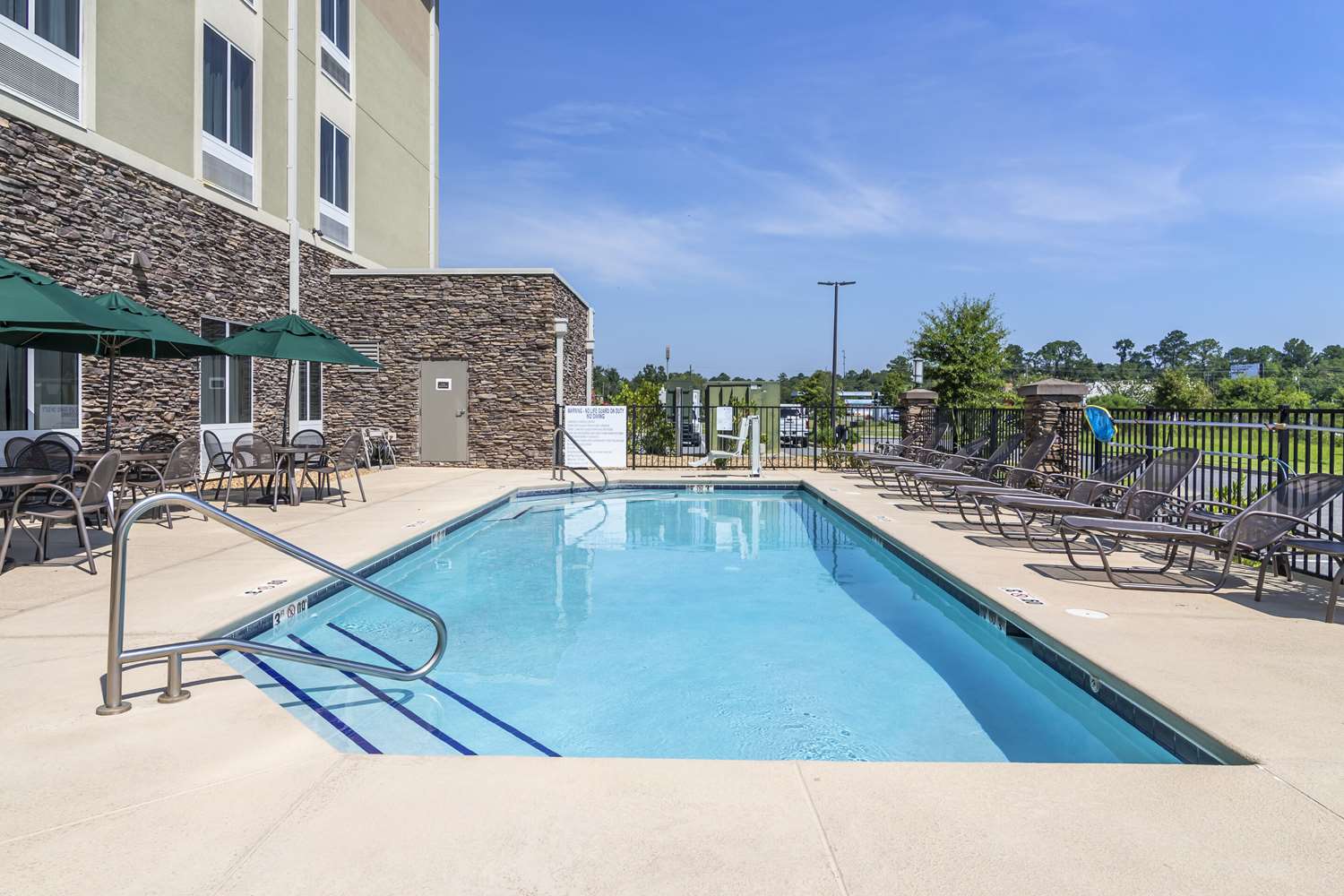 Comfort Inn & Suites Valdosta I-75 29/29