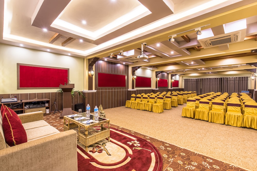 Hotel Sarathi 33/50
