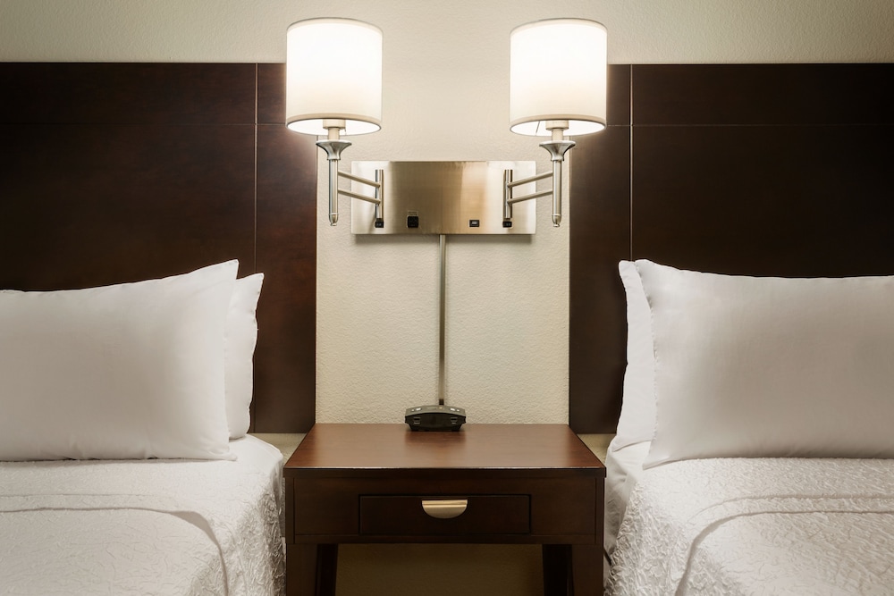Hampton Inn & Suites Phoenix North/Happy Valley 19/43