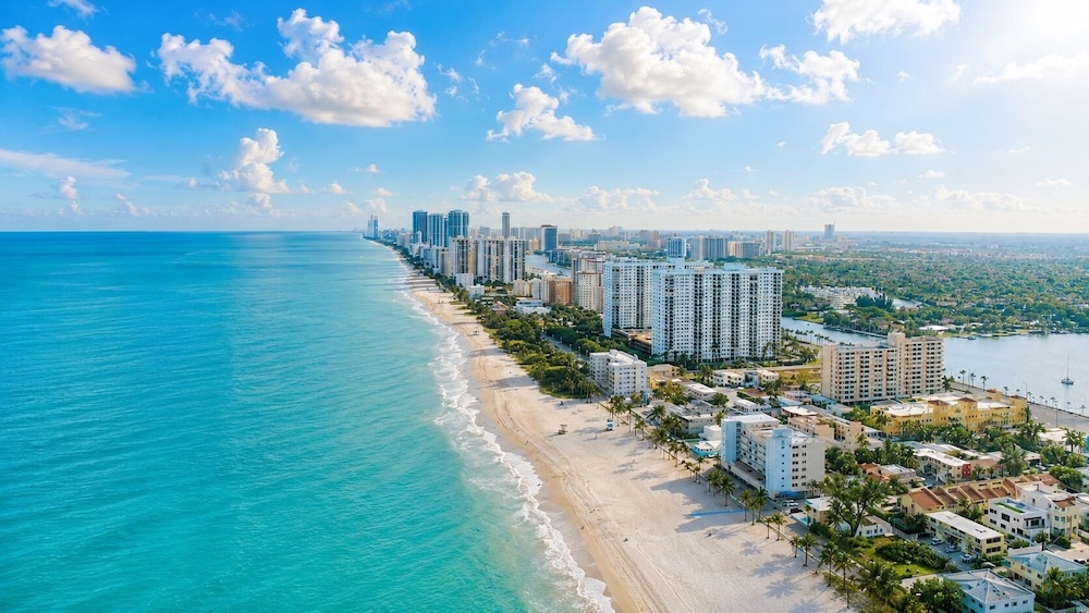 Hollywood Beach Tower 68/71