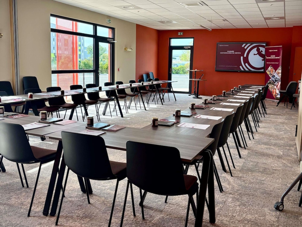 Ibis Budget Saint Martin De Crau Porte De Camargue 46/57