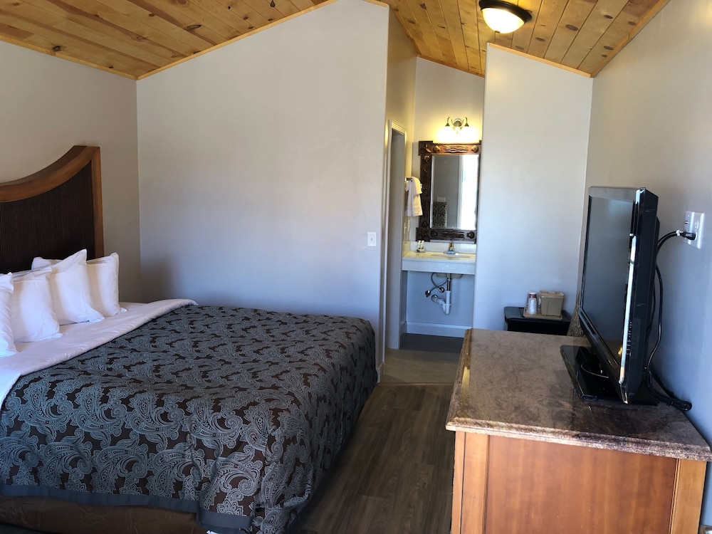 Red Canyon Cabins 5/18
