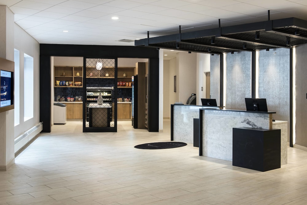 Delta Hotels By Marriott Utica 1/57