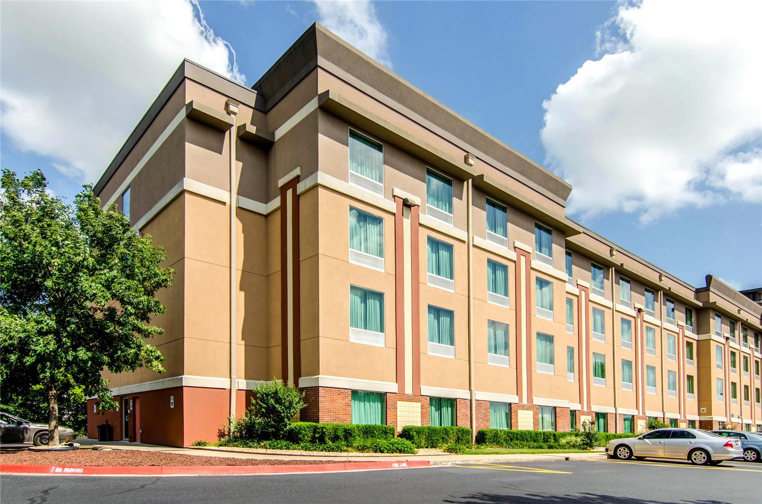 Comfort Suites Bentonville - Rogers, AR 1/17