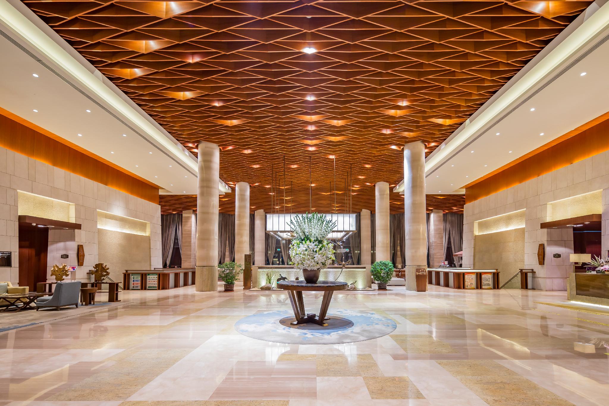 Swan Lakeview Hotel 3/30