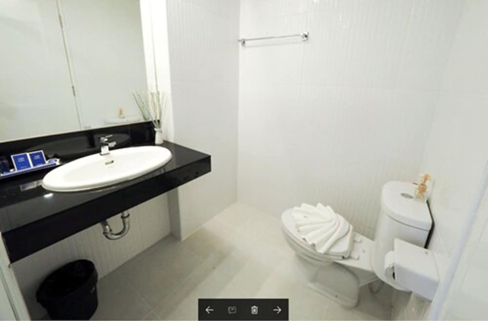 130 Hotel & Residence Bangkok 83/83