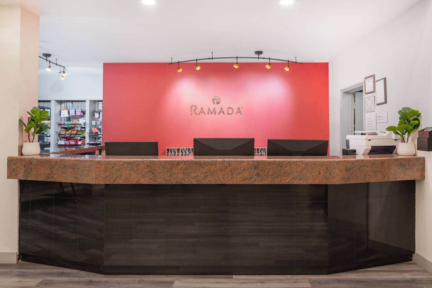 Ramada by Wyndham Bakersfield North 5/44