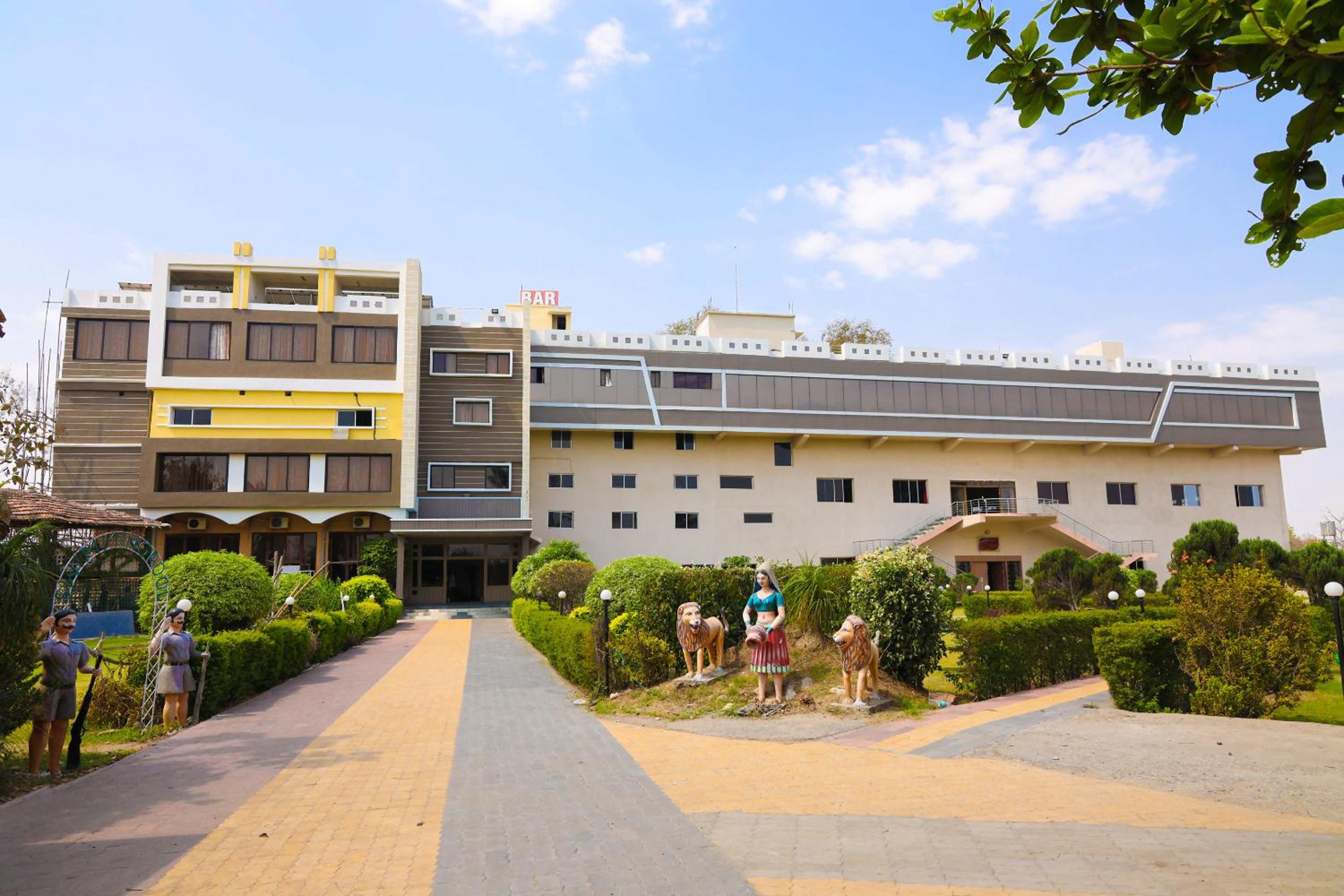 Hotel Sunrise N Resorts 2/50