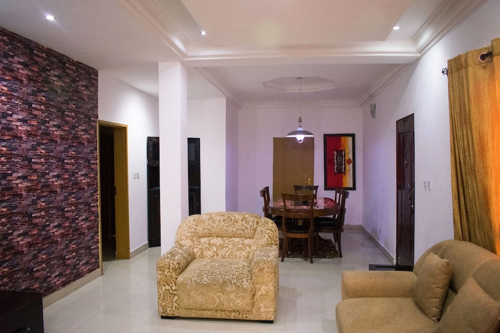 Sugarland Apartments Ikoyi 80/95