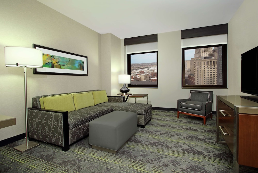 Embassy Suites By Hilton Pittsburgh Downtown 38/57