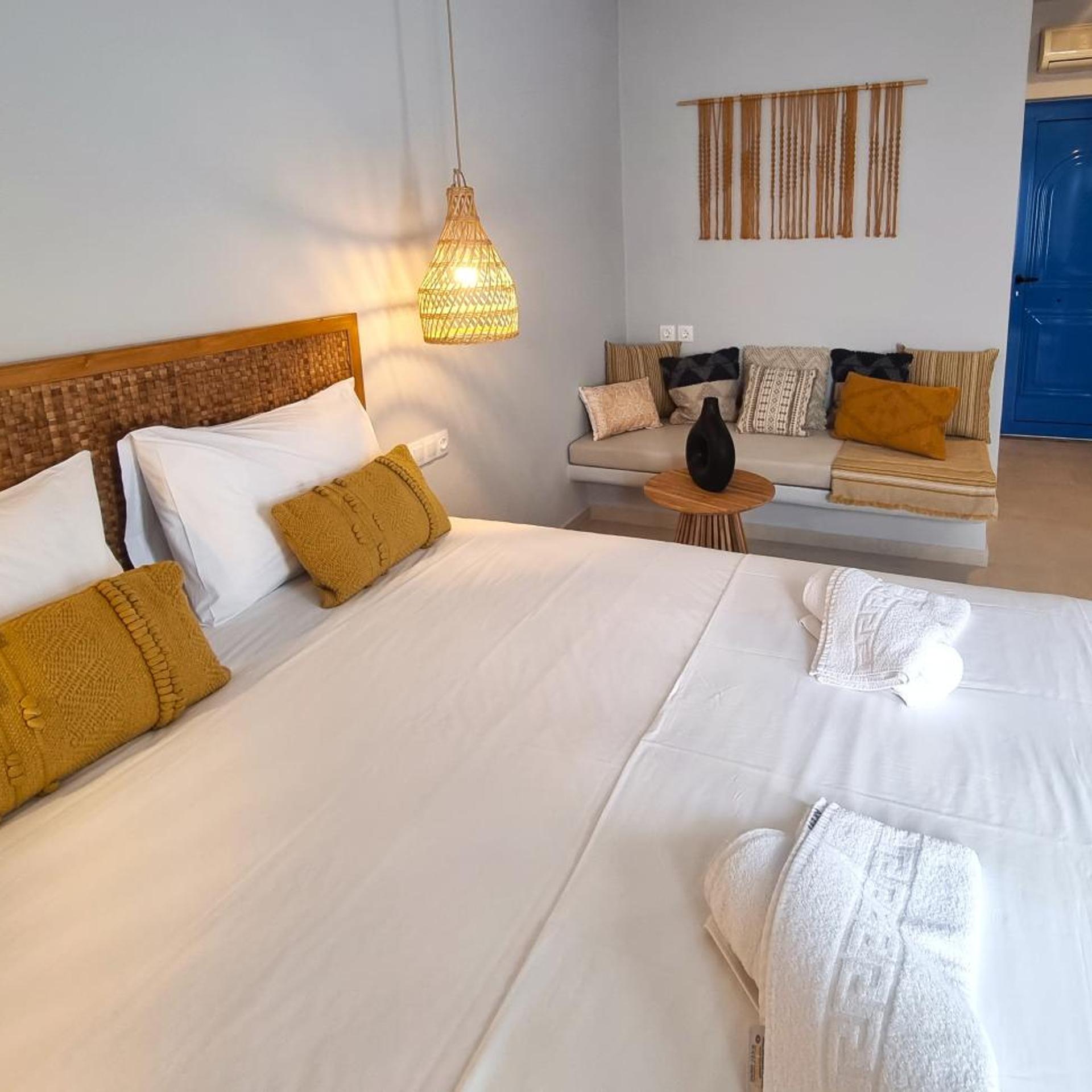 Artemis Hotel 12/52