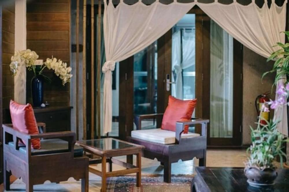 Ban Chang Tong Hotel 10/62