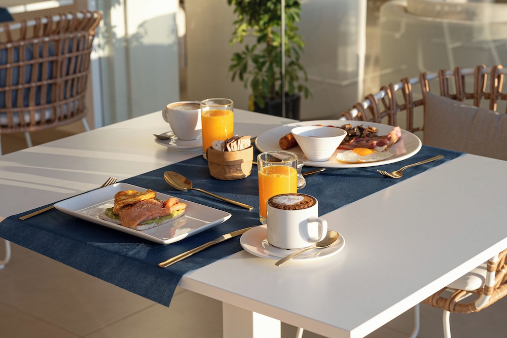Royal Marina Suites Boutique Hotel 33/50