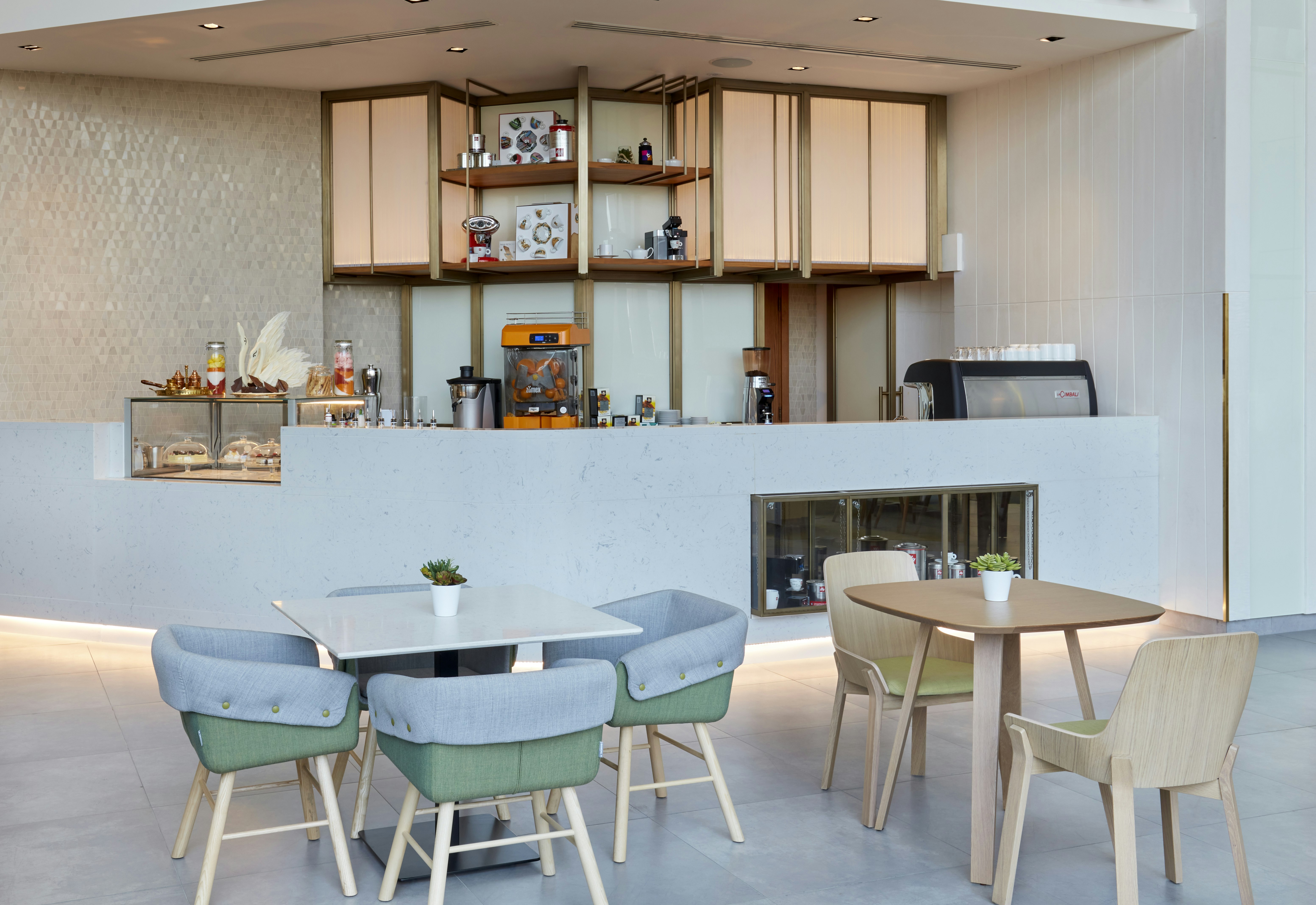 Hilton Garden Inn Kuwait 37/49