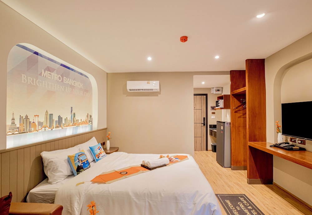 Metro Hotel Phahonyothin 35 17/50