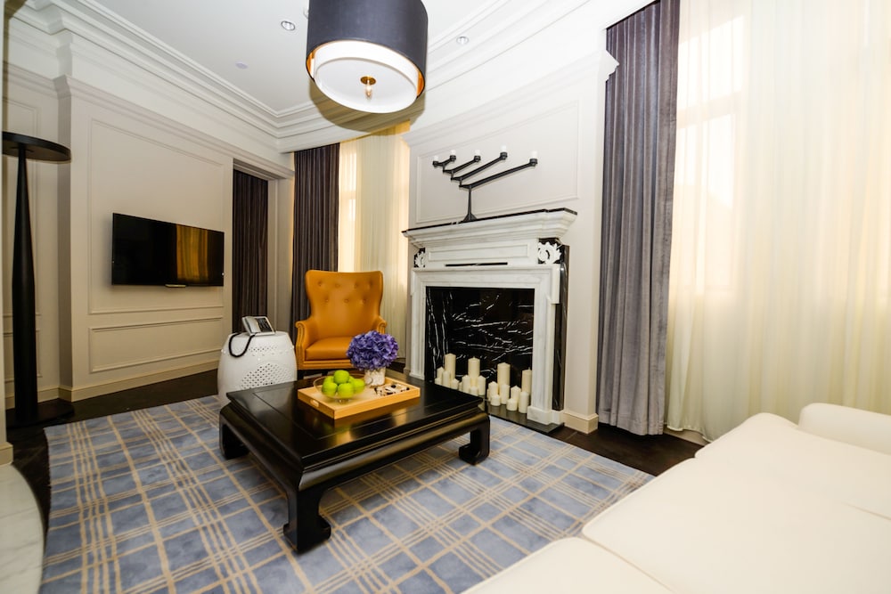 Hotel Golden Tulip Bund New Asia 38/53