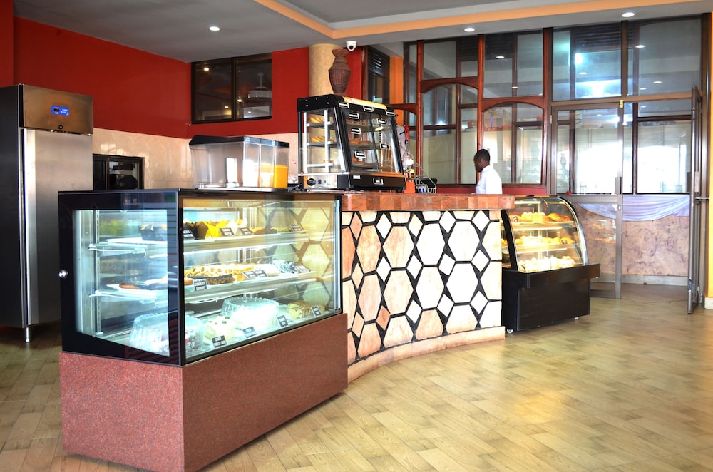 Igar Plaza Hotel 27/42