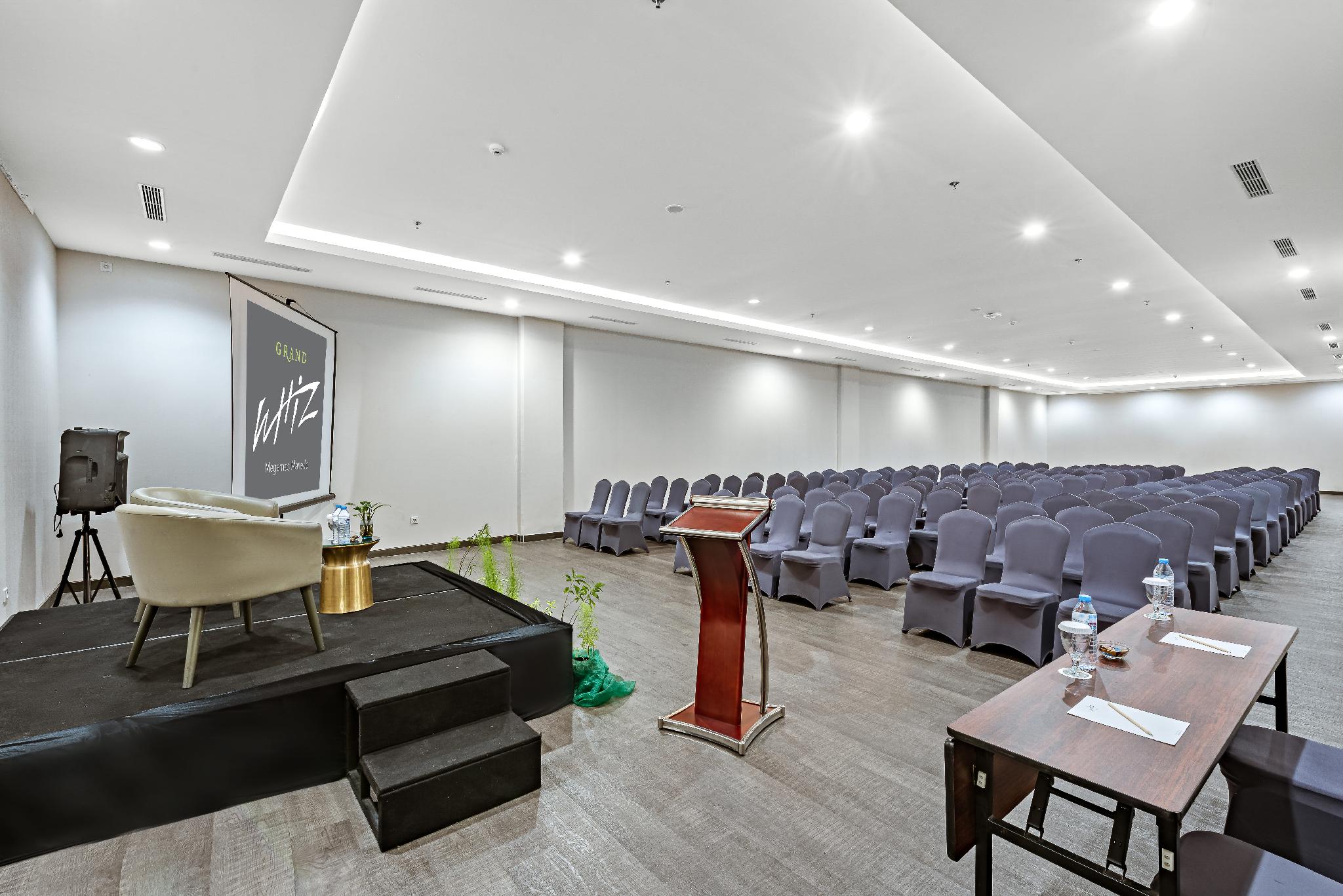 Grand Whiz Megamas Manado 26/39