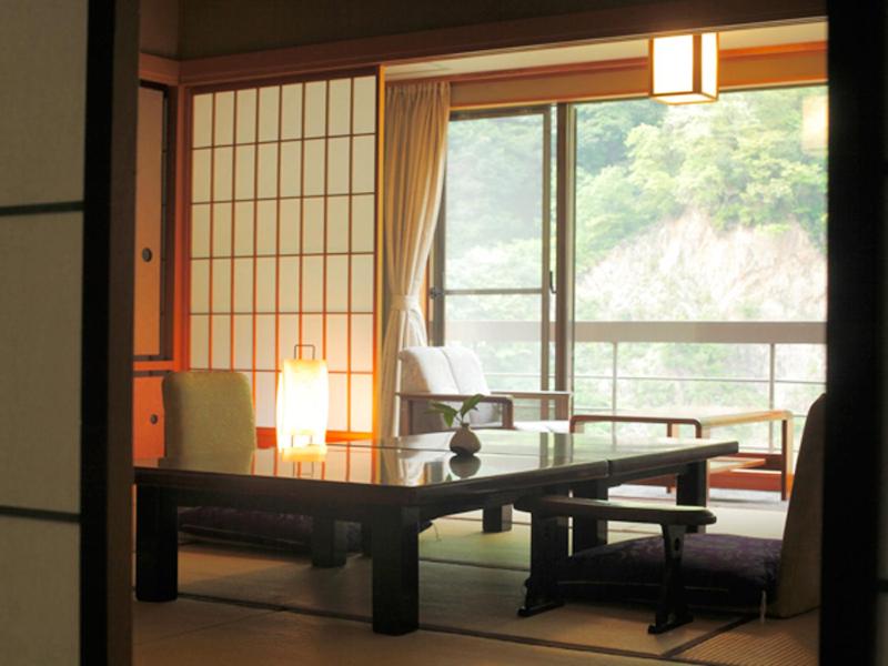 RYOKAN ENRAKU 33/49
