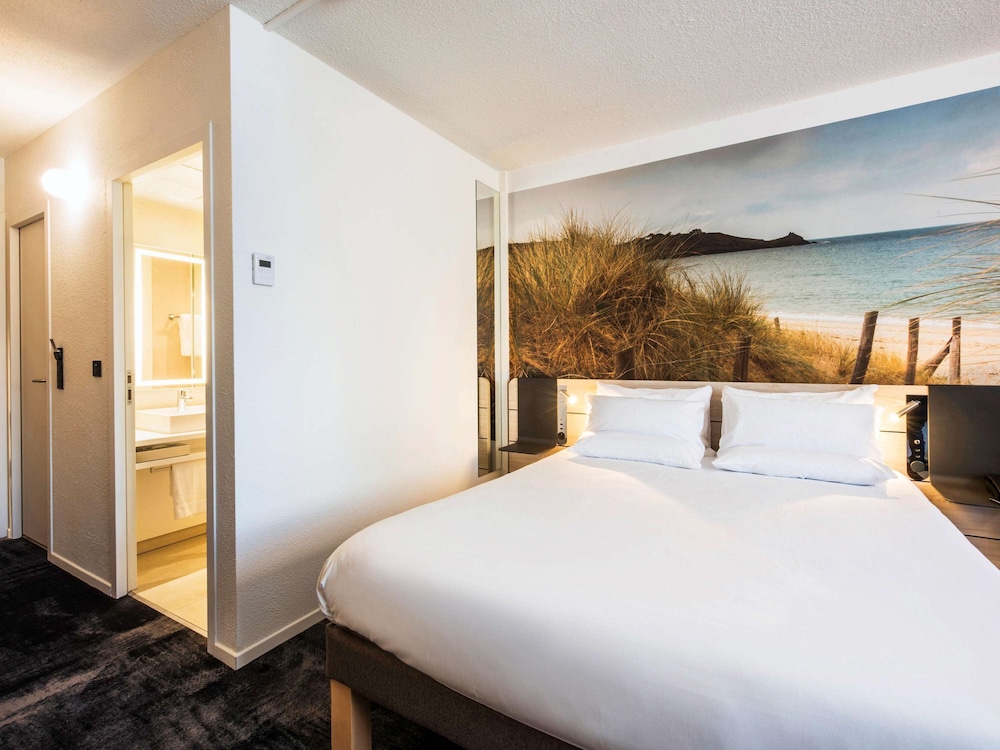 NOVOTEL RENNES ALMA 10/74