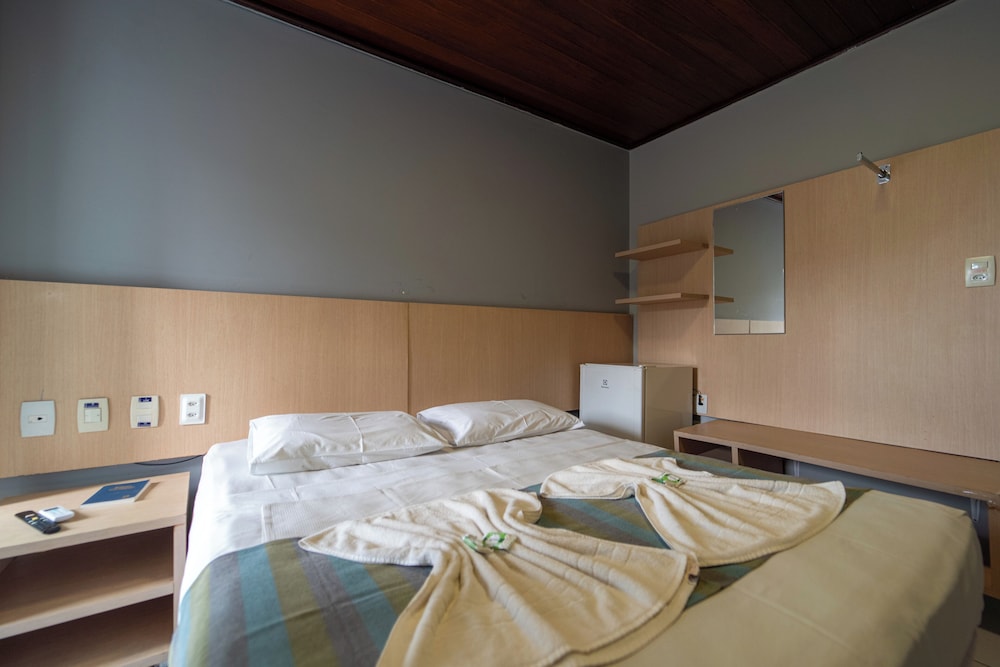 Lagoa Park Hotel 11/40