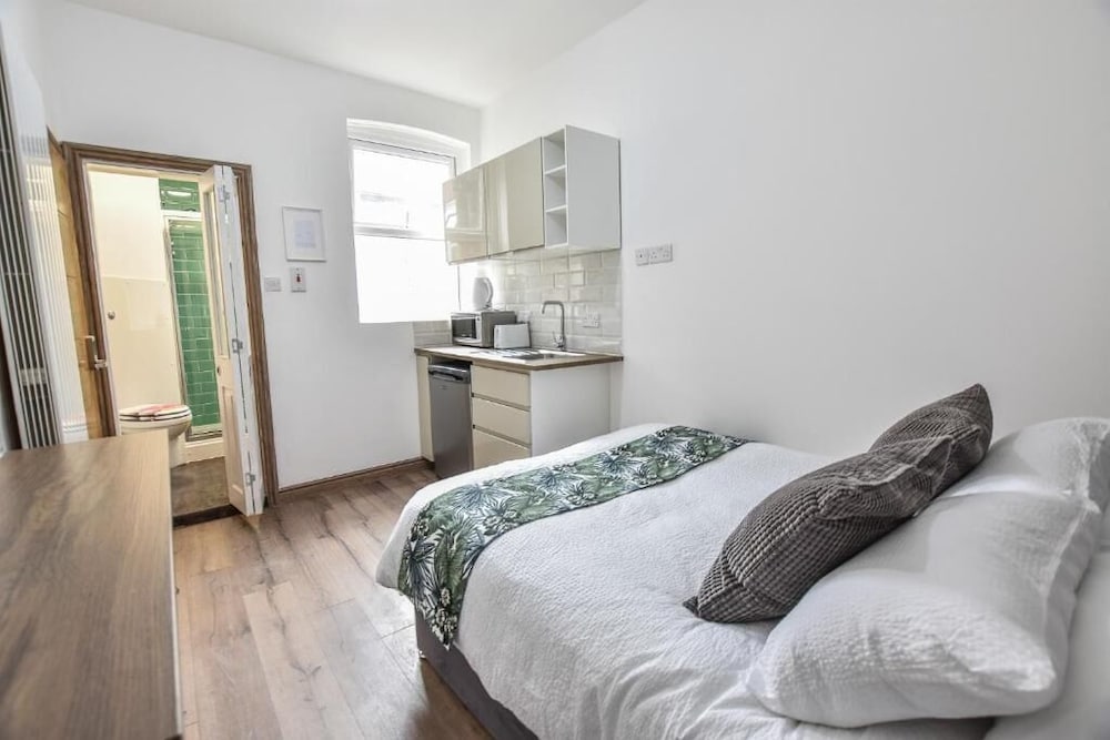 OYO Regency Guest House Manchester North 25/43