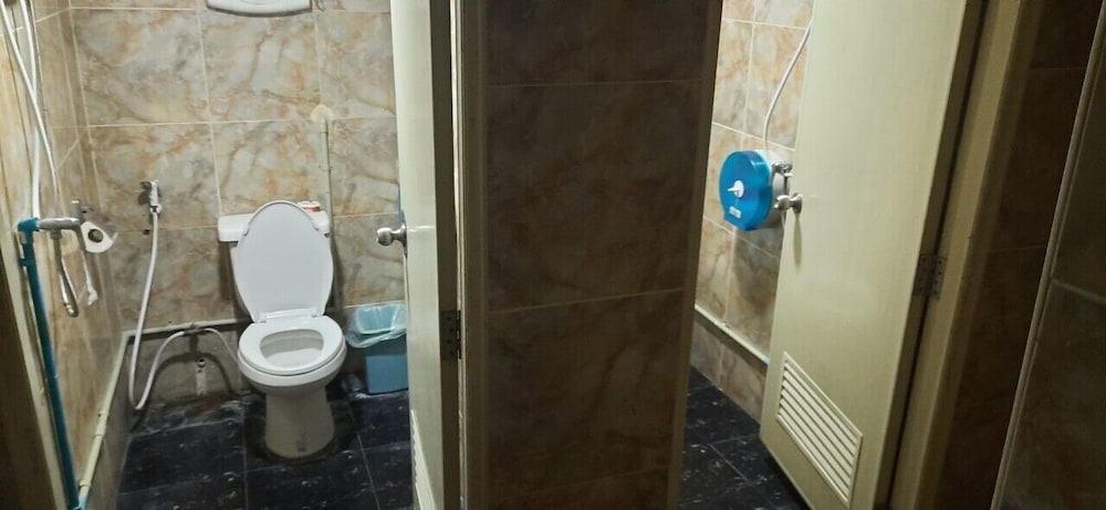 Phratamnak Inn - Hostel 12/77